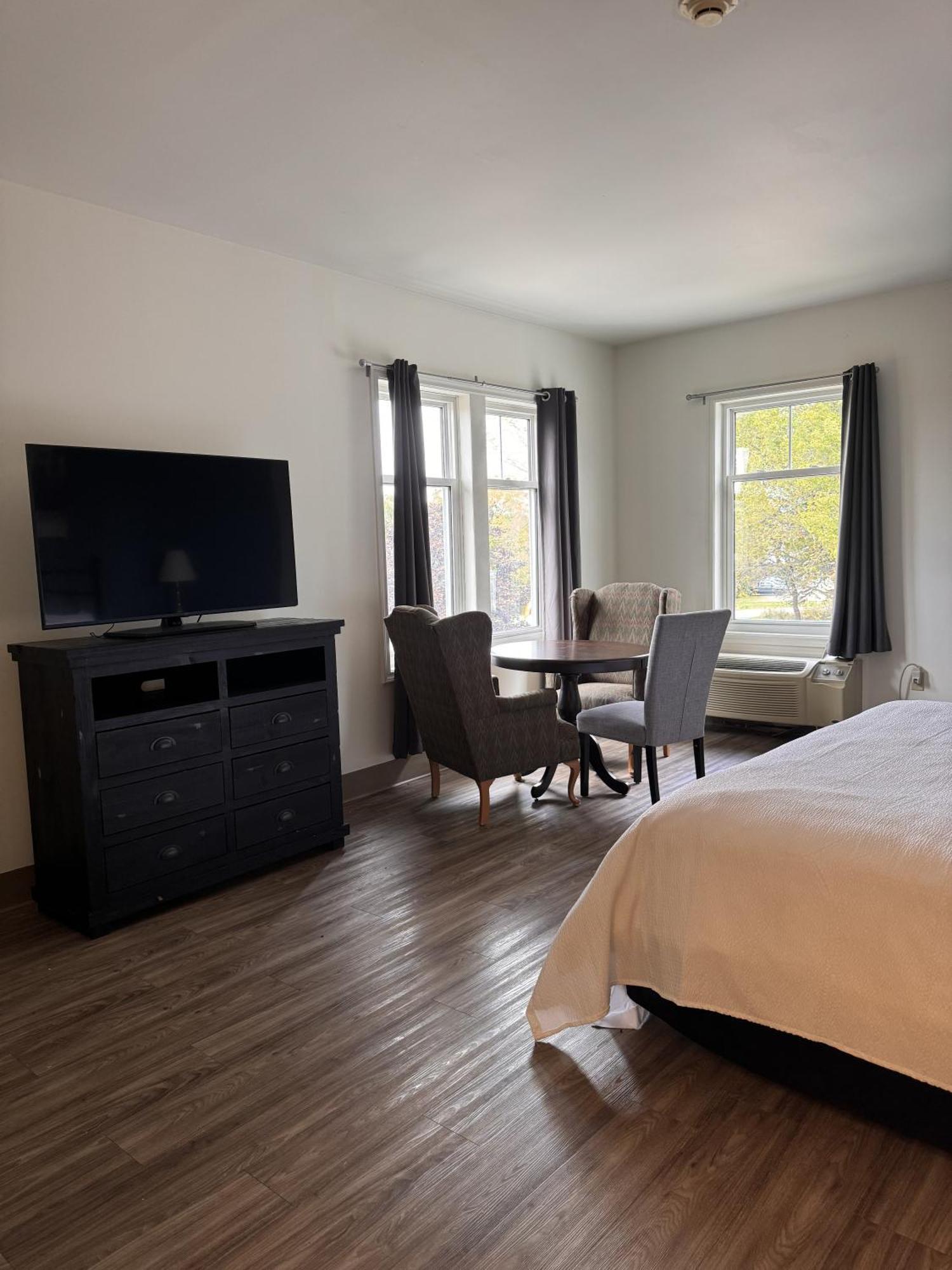 Stone Willow Inn Saint Marys ภายนอก รูปภาพ