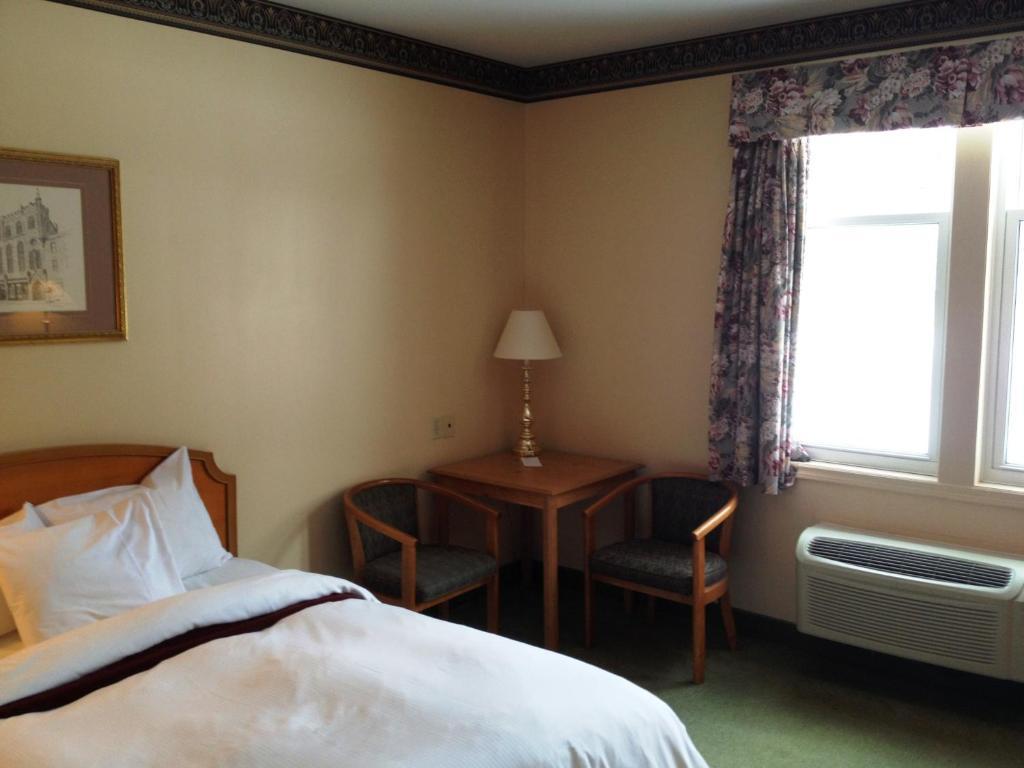 Stone Willow Inn Saint Marys ภายนอก รูปภาพ