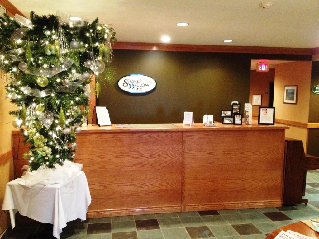 Stone Willow Inn Saint Marys ภายนอก รูปภาพ